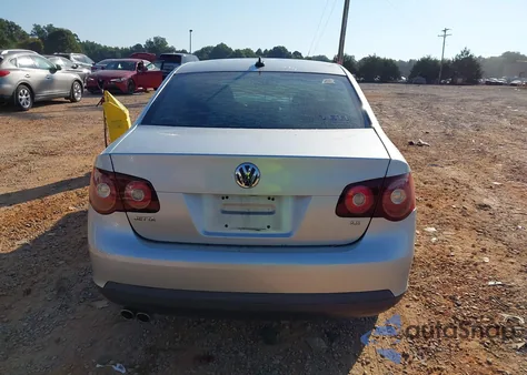2008 Volkswagen Jetta Se/Sel z USA, uszkodzony, nr VIN 3VWRM71K18M106287